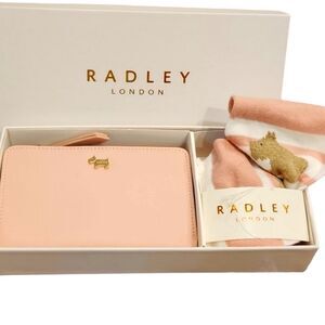 Radley London Pawsome Zip Wallet & Sock Giftset